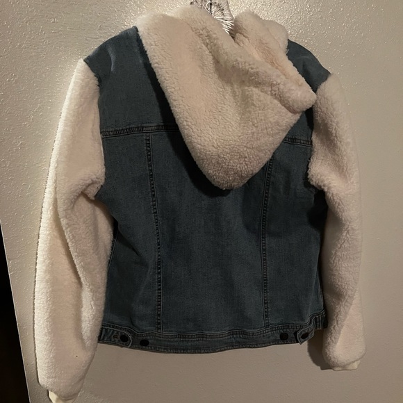 Jean Shacket - Picture 2 of 3